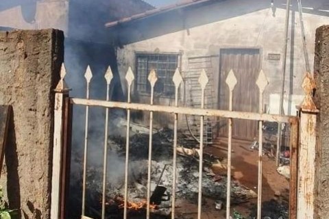 Frutal: Incêndio devasta lar, vizinhos se unem em solidariedade